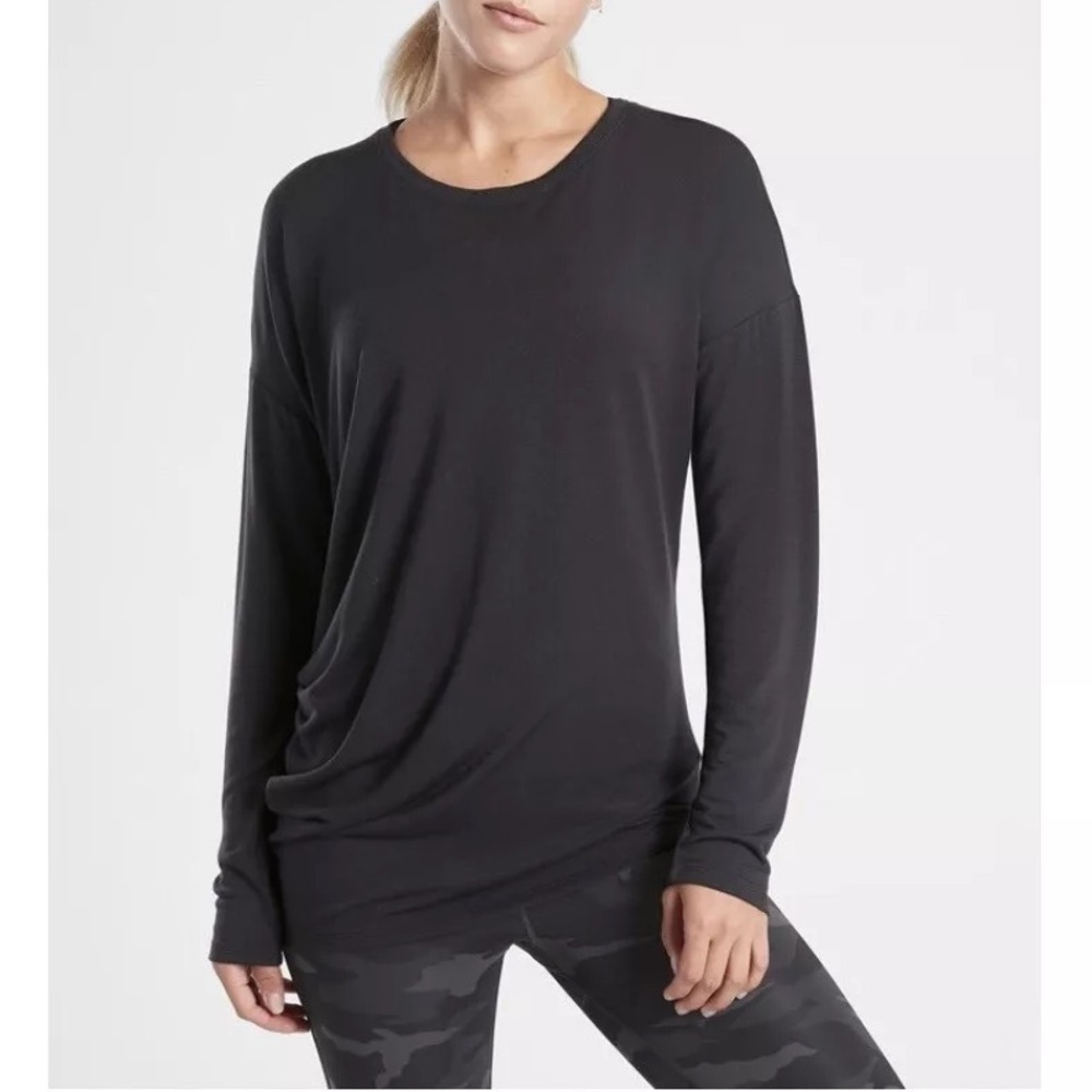 Athleta Black Casual Ruched Side Modal Blend Classic Cut Long Sleeve Lounge Tee